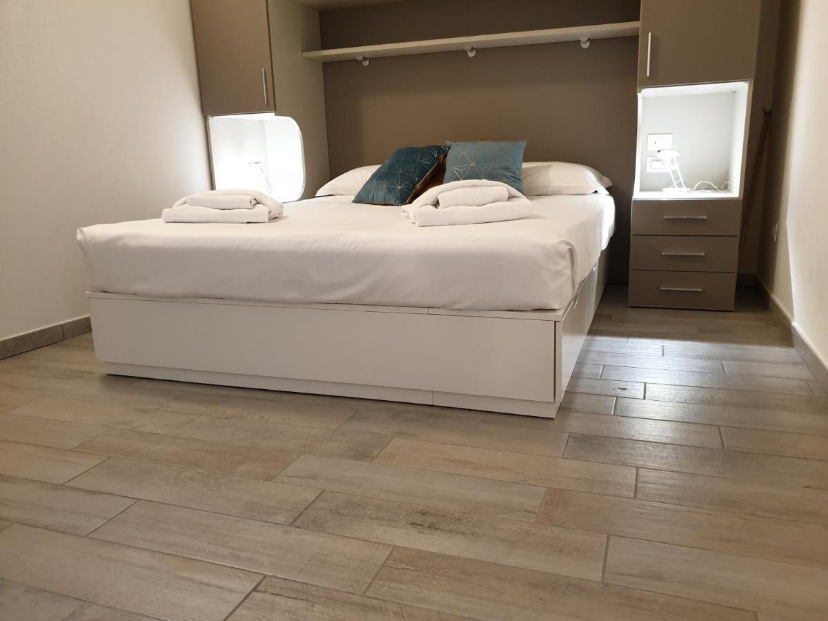 Suite Marconi Bologna Bagian luar foto